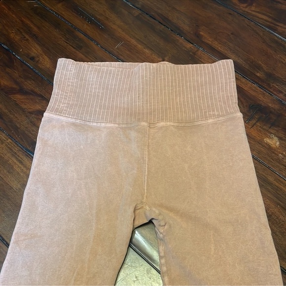 SOLD OUT Free People Movement Good Karma Leggings XS/S - Picture 6 of 10